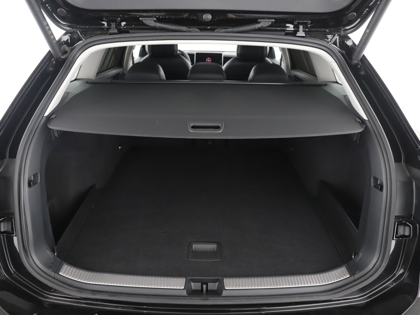 VW Passat Variant Elegance TDI DSG | Bild 21 von 26