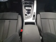 Audi A4 Avant 30 TDI in mythosschwarz metallic