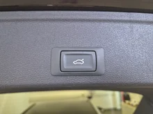 Audi A4 Avant 30 TDI in mythosschwarz metallic