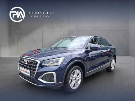 Audi Q2 35 TFSI admired