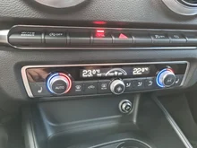 Audi A3 Sportback SB 1.6 TDI intense in dunkelblau - normal