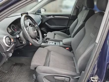 Audi A3 Sportback SB 1.6 TDI intense in dunkelblau - normal