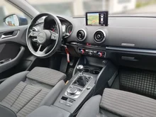 Audi A3 Sportback SB 1.6 TDI intense in dunkelblau - normal