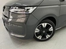 VW California Multivan California eHybrid 180 kW 4M in Indiumgrau Metallic