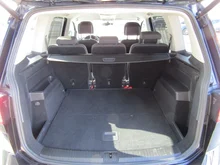 VW Touran Comfortline TDI SCR in Deepblack Perleffekt