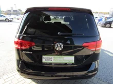 VW Touran Comfortline TDI SCR in Deepblack Perleffekt