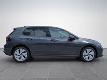 VW Golf Rabbit mHEV DSG in Delfingrau Metallic