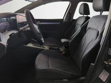 VW Golf Rabbit mHEV DSG in Delfingrau Metallic