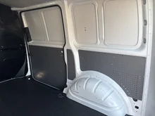 VW Kastenwagen Transporter Kastenwagen TDI in Candyweiß