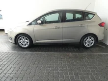 Thumbnail-Foto von Fahrzeug