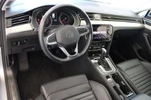 VW Passat Variant Elegance TDI DSG in PYRITSILBER METALLIC