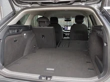 Škoda Superb Combi Selection TDI DSG in Graphit-Grau Metallic