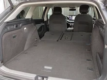 Škoda Superb Combi Selection TDI DSG in Graphit-Grau Metallic