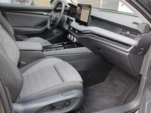 Škoda Superb Combi Selection TDI DSG in Graphit-Grau Metallic
