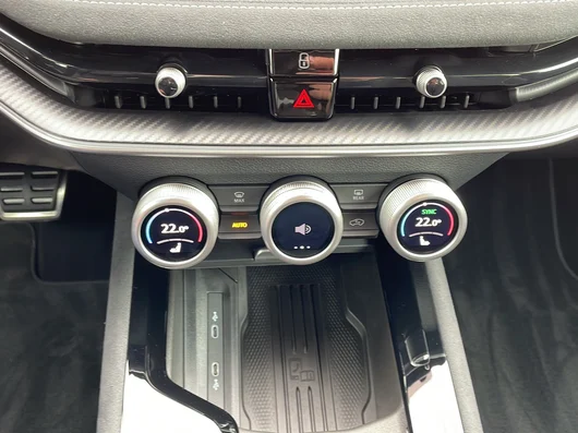 Bild eines Superb Combi Sportline iV TSI DSG