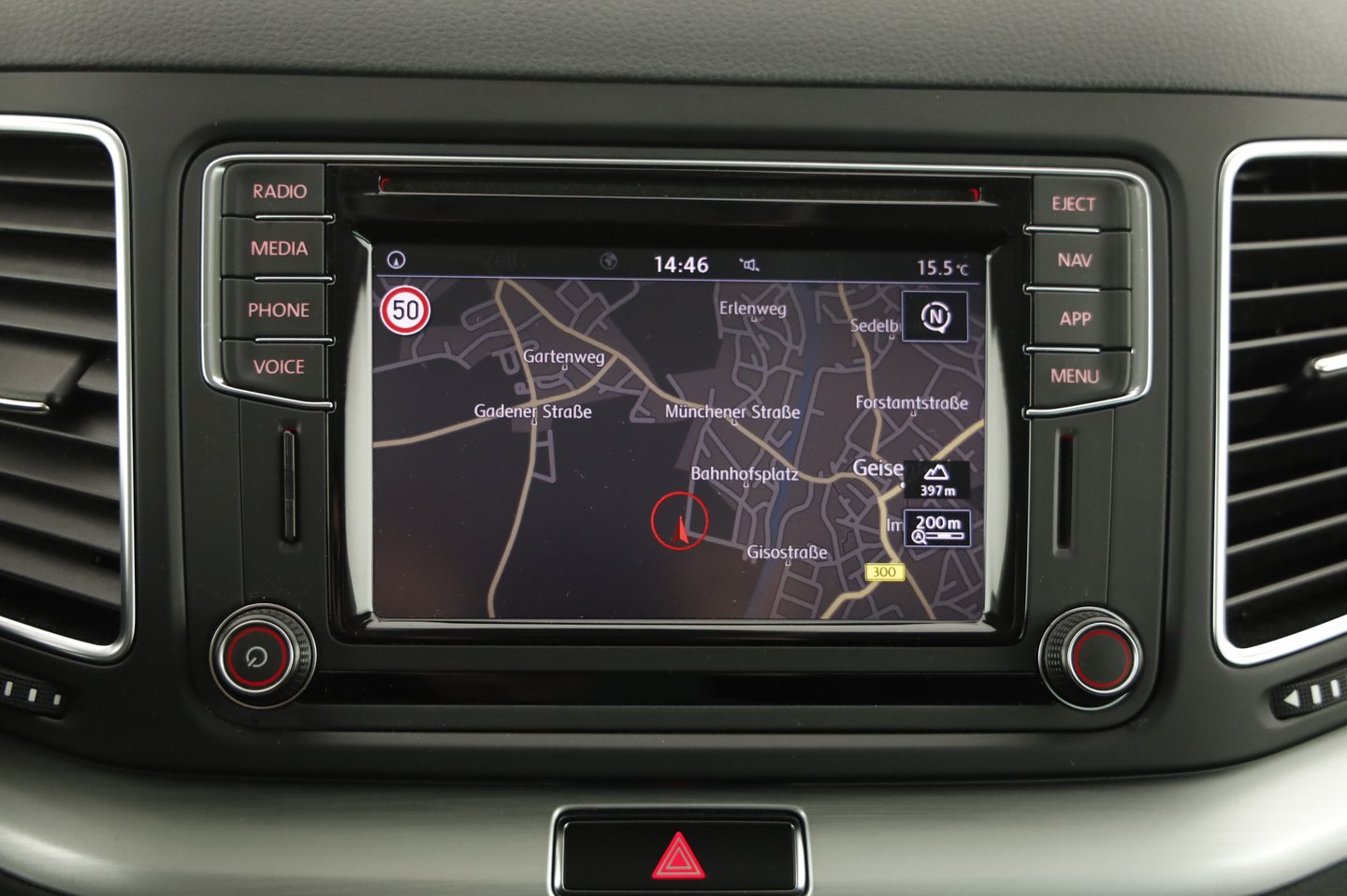 VW Sharan Comfortline TDI SCR DSG 5-Sitzer | Bild 12 von 18