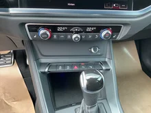 Audi Q3 40 TFSI quattro S line exterieur in Mythosschwarz Metallic