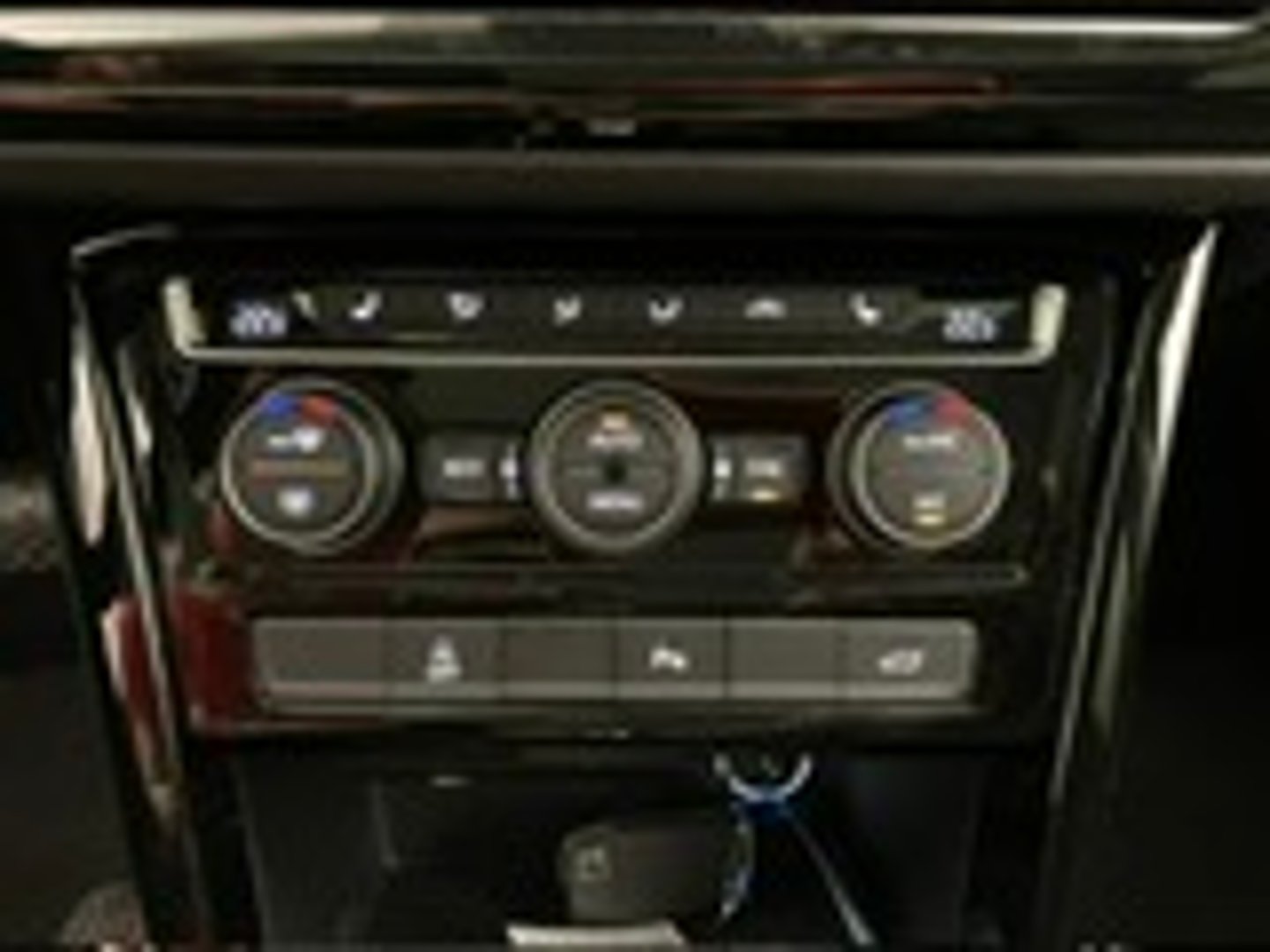 VW Touran Highline TDI SCR DSG 7-Sitzer | Bild 18 von 20