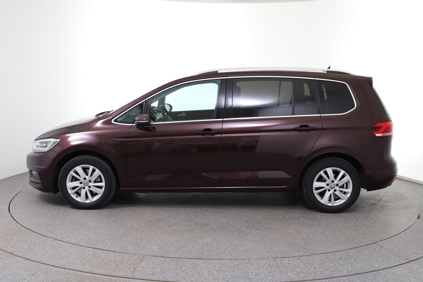 VW Touran Highline TDI SCR DSG 7-Sitzer | Bild 2 von 20