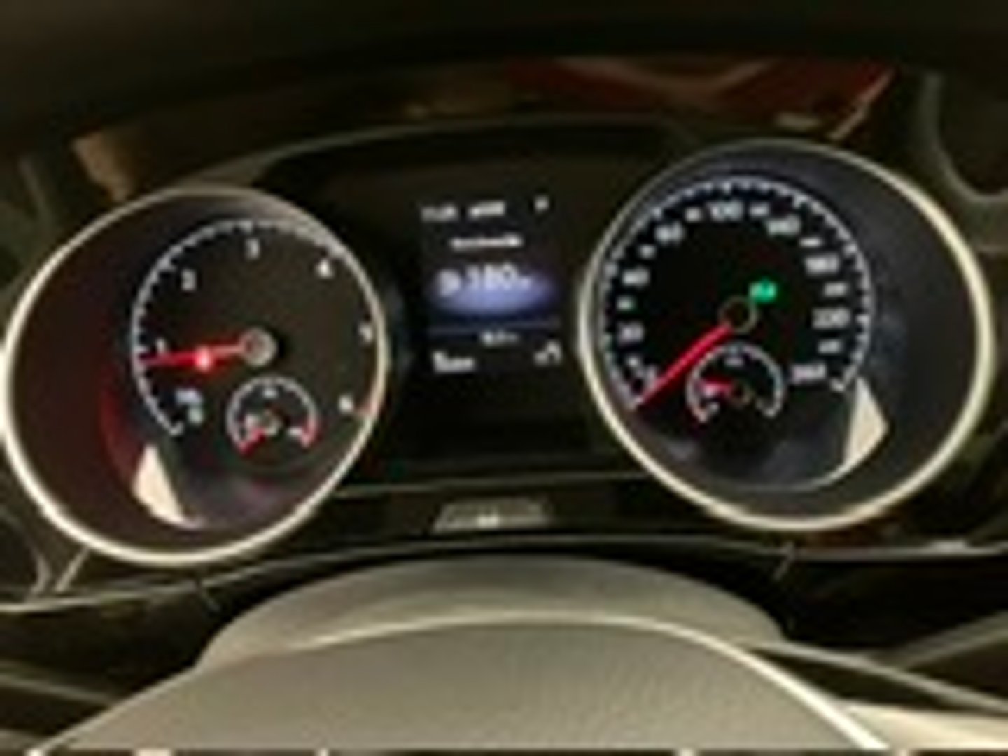 VW Touran Highline TDI SCR DSG 7-Sitzer | Bild 13 von 20