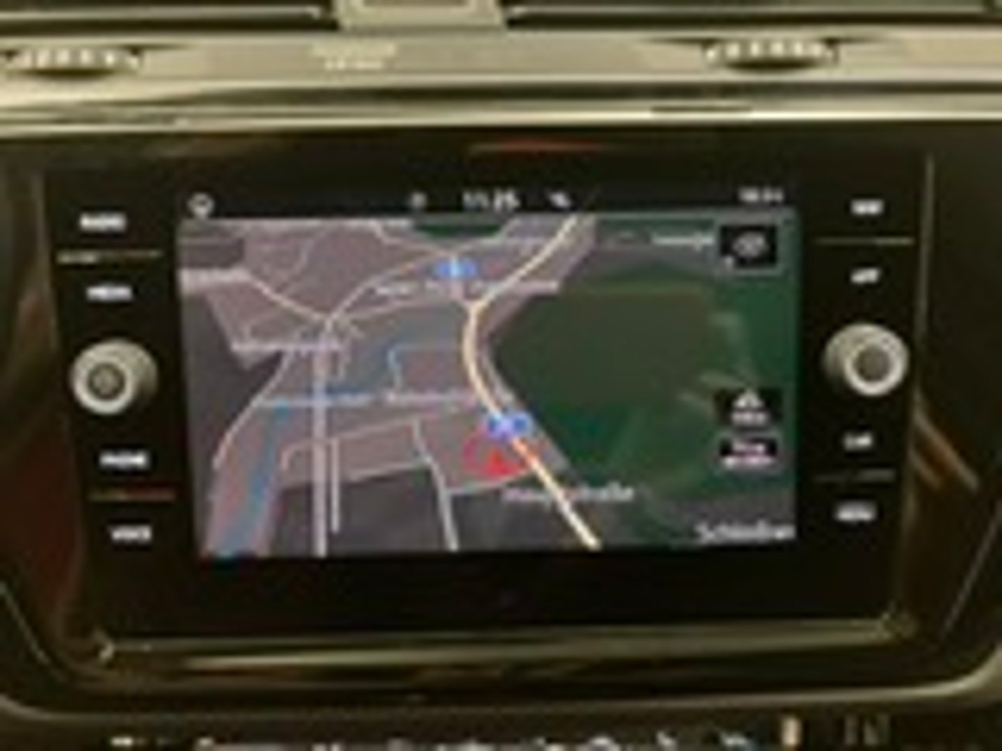 VW Touran Highline TDI SCR DSG 7-Sitzer | Bild 15 von 20