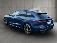 Audi A5 Avant e-hybrid quattro 270 kW in Ascariblau Metallic