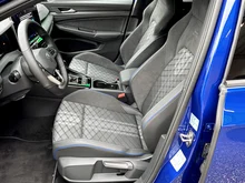VW Golf Variant Sport TSI in Lapiz Blue Metallic