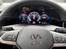 VW Golf Variant Sport TSI in Lapiz Blue Metallic