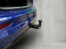 VW Golf Variant Sport TSI in Lapiz Blue Metallic