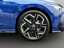VW Golf Variant Sport TSI in Lapiz Blue Metallic