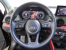 Audi Q2 1.4 TFSI COD Sport in brillantschwarz Klar
