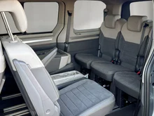 VW Multivan Style eHybrid 180 kW 4MOTION in Monosilber Metallic