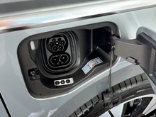 VW Multivan Style eHybrid 180 kW 4MOTION in Monosilber Metallic