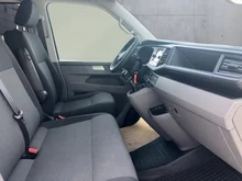 VW Transporter Kombi TDI in Candyweiß
