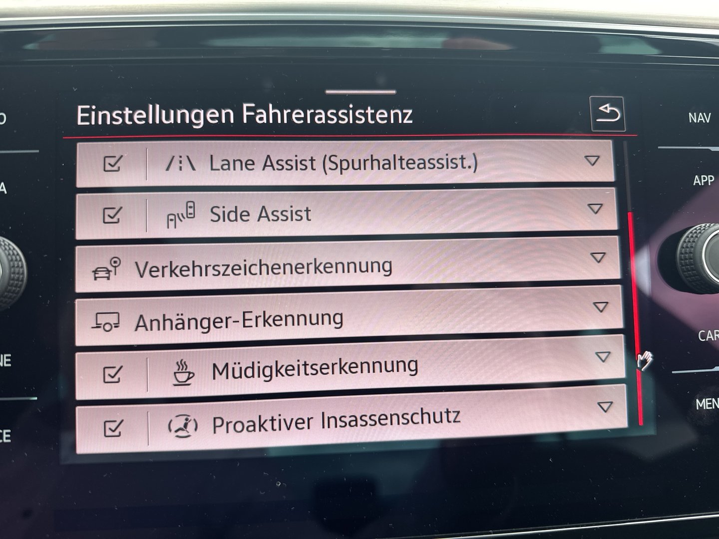 VW Passat Elegance TSI ACT OPF DSG | Bild 20 von 28