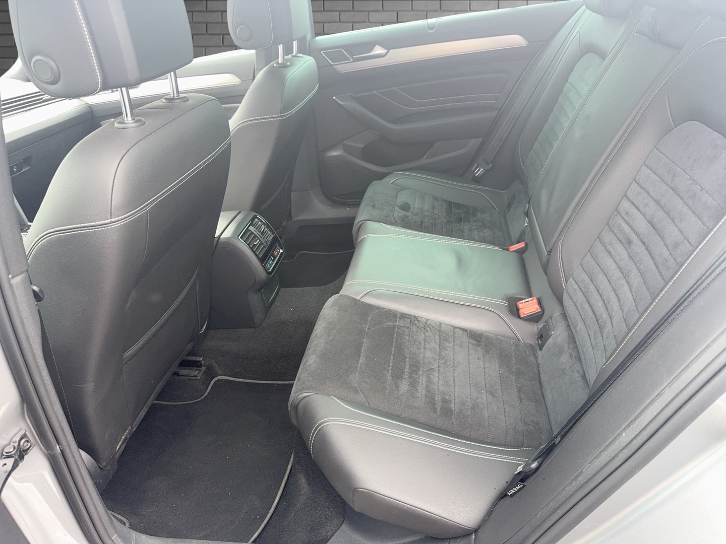 VW Passat Elegance TSI ACT OPF DSG | Bild 21 von 28