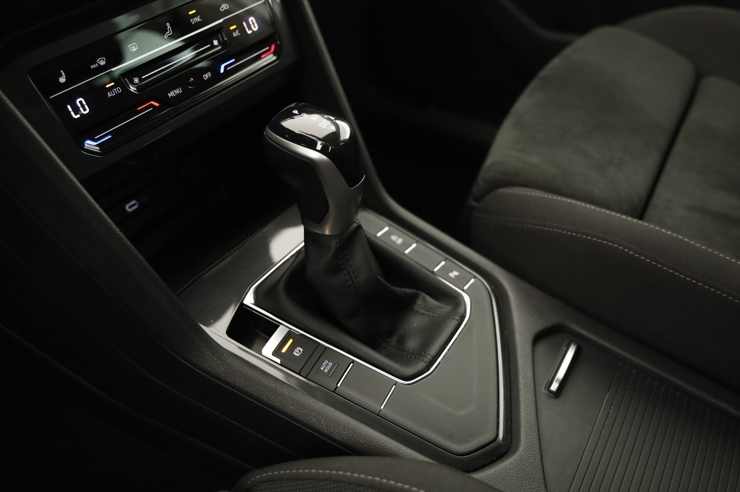 VW Tiguan Elegance TDI DSG | Bild 19 von 24