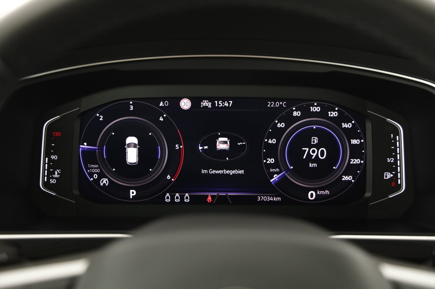 VW Tiguan Elegance TDI DSG | Bild 14 von 24