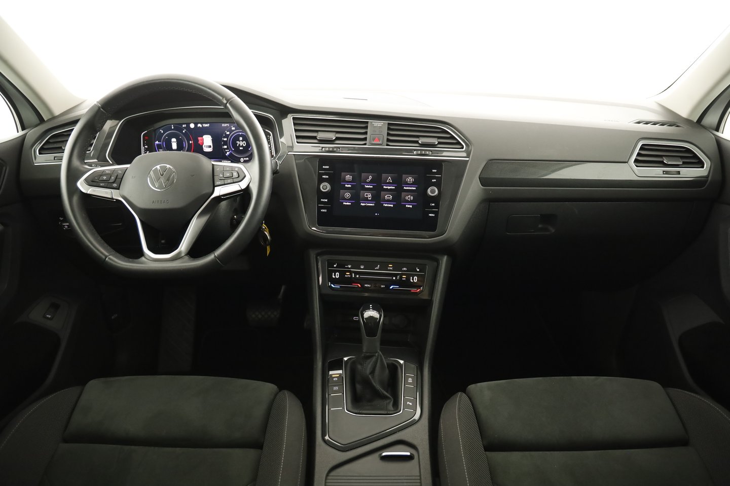 VW Tiguan Elegance TDI DSG | Bild 10 von 24