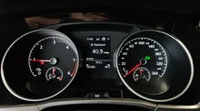 VW Touran Comfortline TDI DSG in Pure White