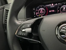 Škoda Karoq 4x4 SCOUT TDI DSG in Magnetic-Braun Metallic