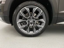 Škoda Karoq 4x4 SCOUT TDI DSG in Magnetic-Braun Metallic
