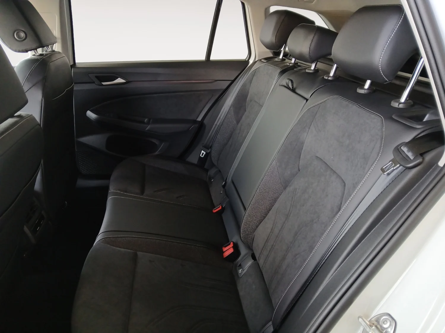 Bild eines VW Golf Variant Business TDI DSG