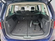 VW Sharan Business+ TDI SCR DSG 7-Sitzer in Atlantic Blue Metallic