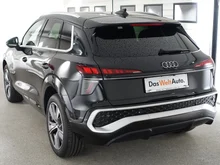 Audi Q3 TFSI 110 kW in Mythosschwarz Metallic