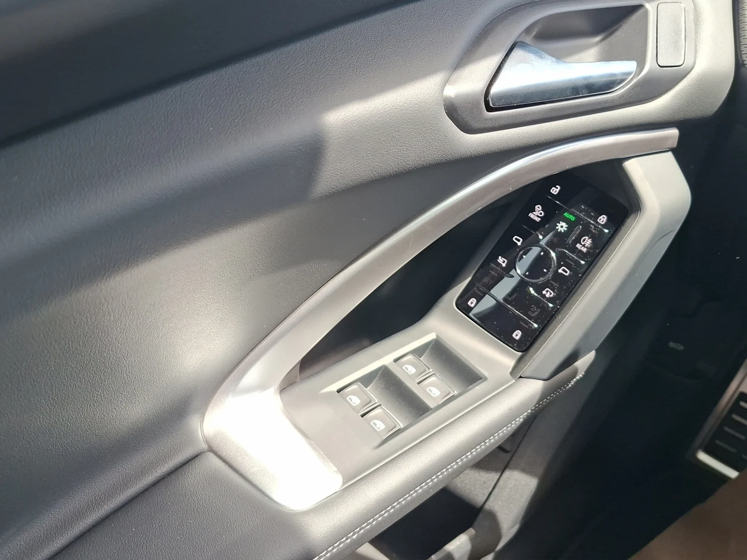 Bild eines Audi Q5 SUV TDI quattro 150 kW