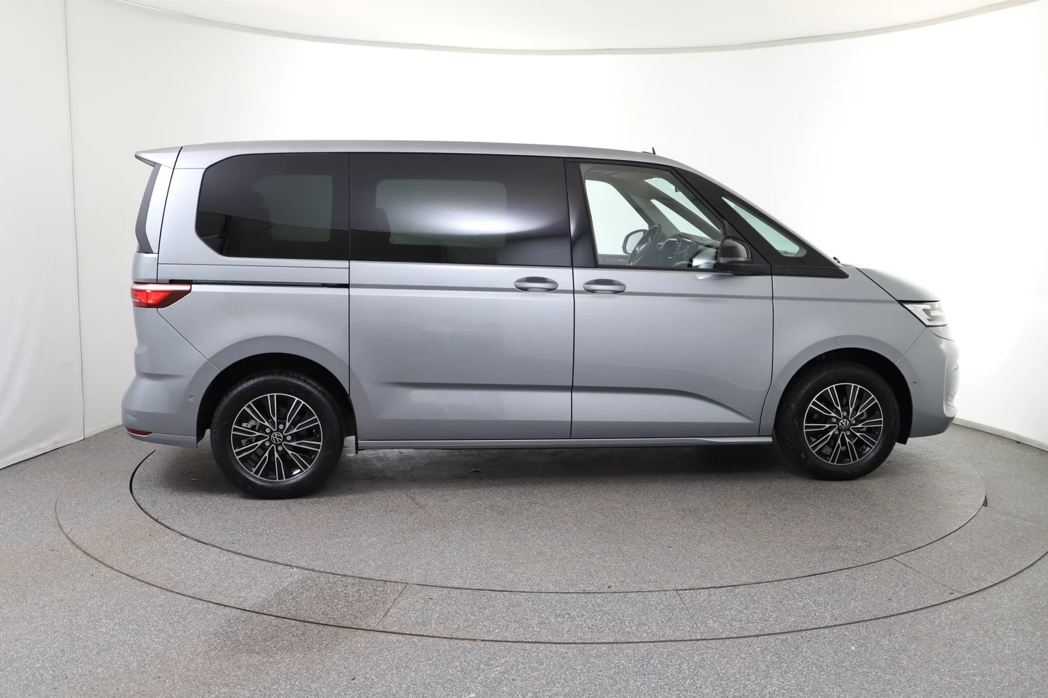 Bild eines VW Multivan Business TDI