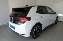 Thumbnail-Foto von Fahrzeug