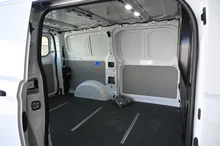 VW Kastenwagen e-Transporter Kastenwagen 100 kW in Clear White