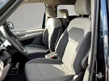 VW Multivan Business eHybrid 180 kW 4MOTION in Starlightblue Metallic